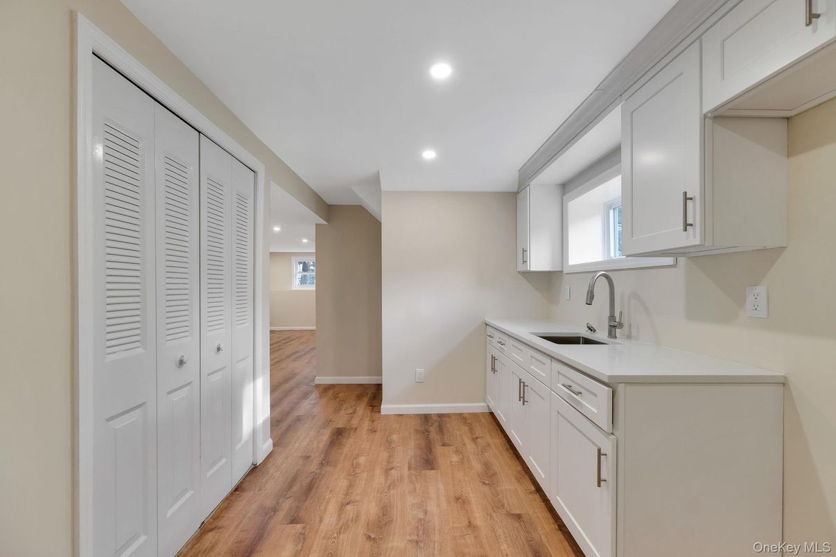 Interior, Kitchen, Recessed Lighting, Wood Texture Flooring