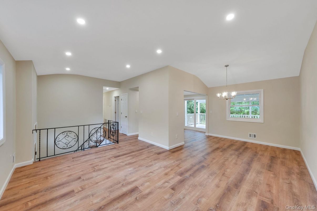 Chandelier, Empty room, Interior, Recessed Lighting, Wood Texture Flooring