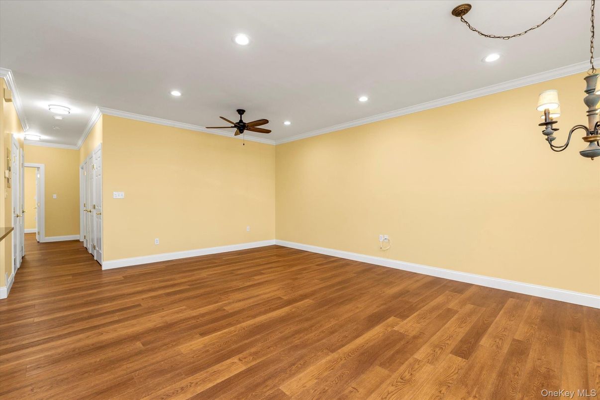 Empty room, Interior, Pendant Lights, Recessed Lighting, Wood Texture Flooring