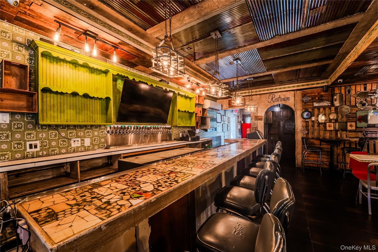 Interior, Kitchen, Pendant Lights, Wood Texture Flooring