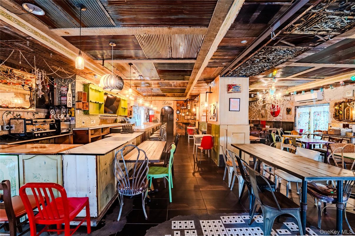 Dining room, Interior, Pendant Lights, Wooden Ceilings