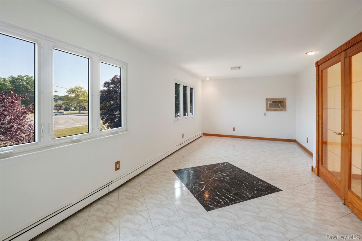 Empty room, Interior, Marble, Recessed Lighting
