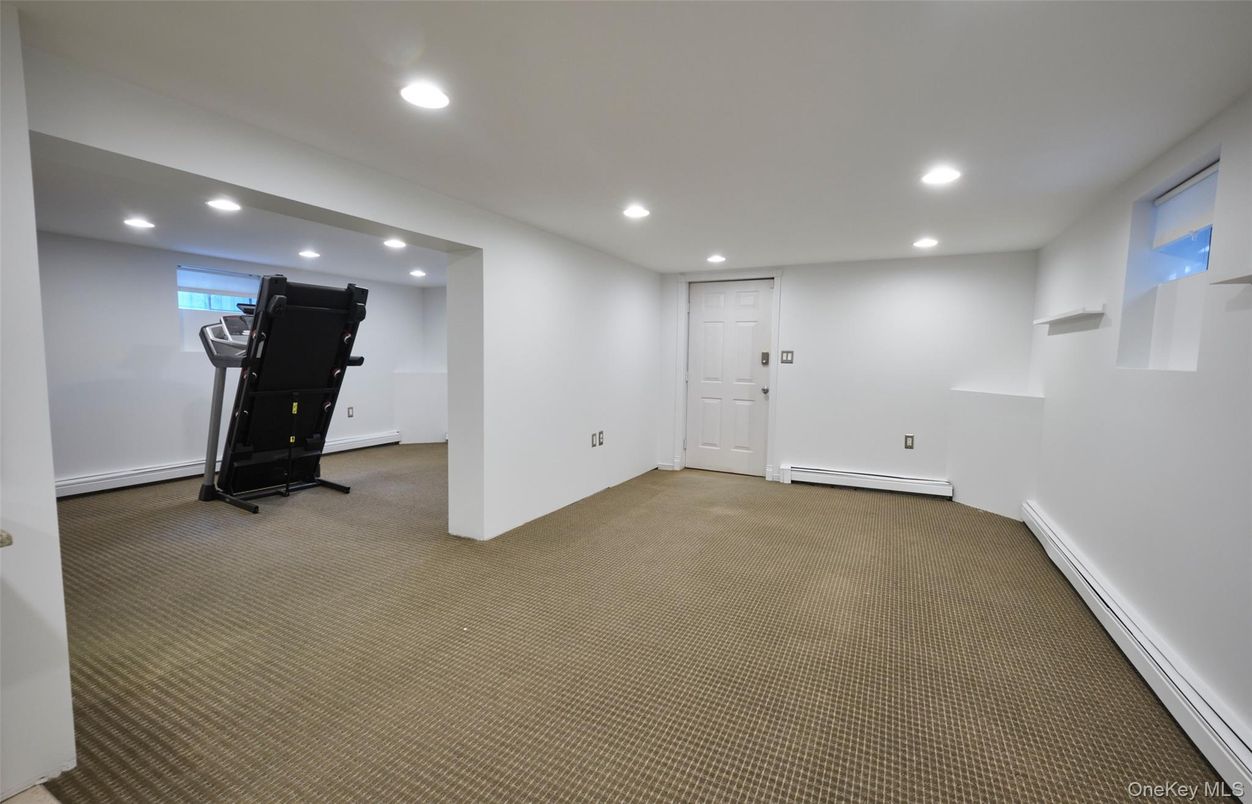 Fitness Equipment, Interior, Recessed Lighting