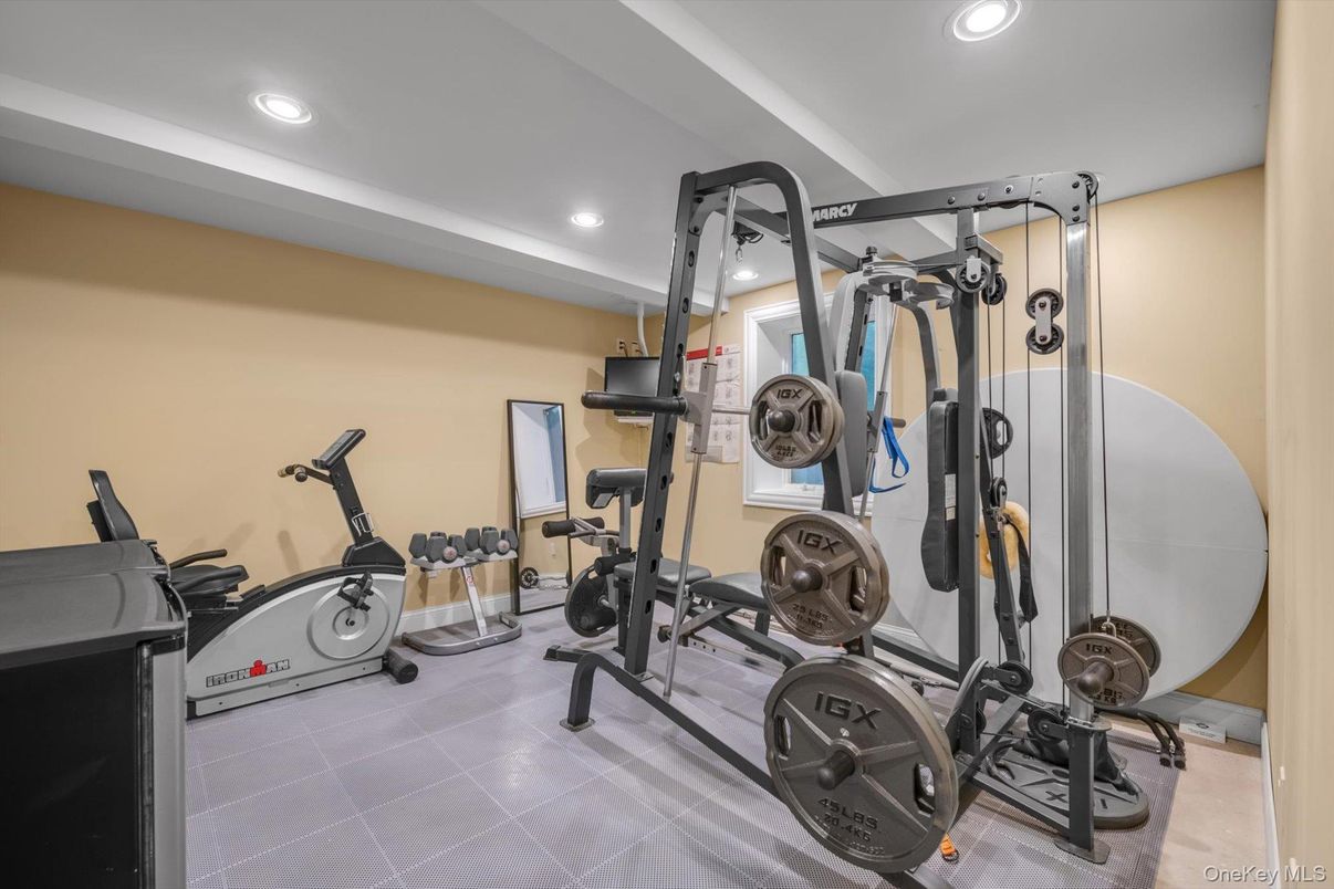 Fitness Equipment, Interior, Recessed Lighting