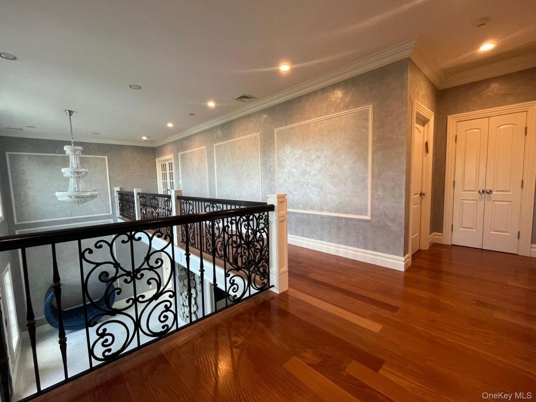 Chandelier, Interior, Recessed Lighting, Wood Texture Flooring