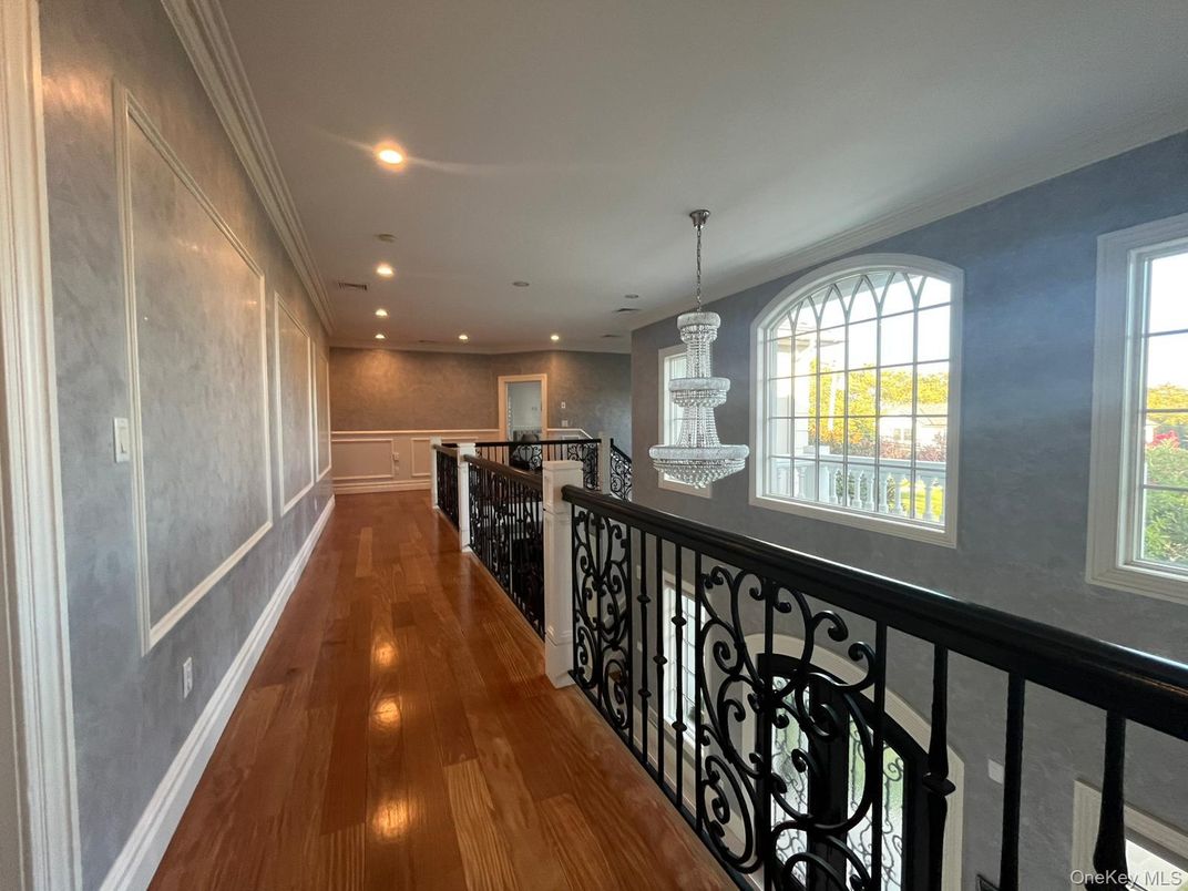 Chandelier, Interior, Recessed Lighting, Wood Texture Flooring