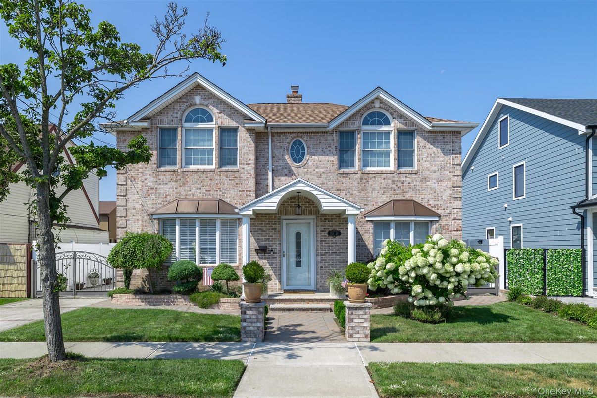Exterior, Facade, Brick Facade, Brick Traditional