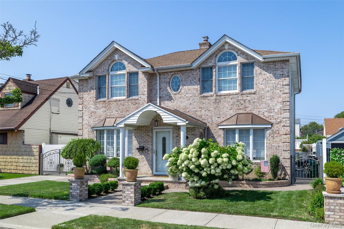 Exterior, Facade, Brick Facade, French Provincial