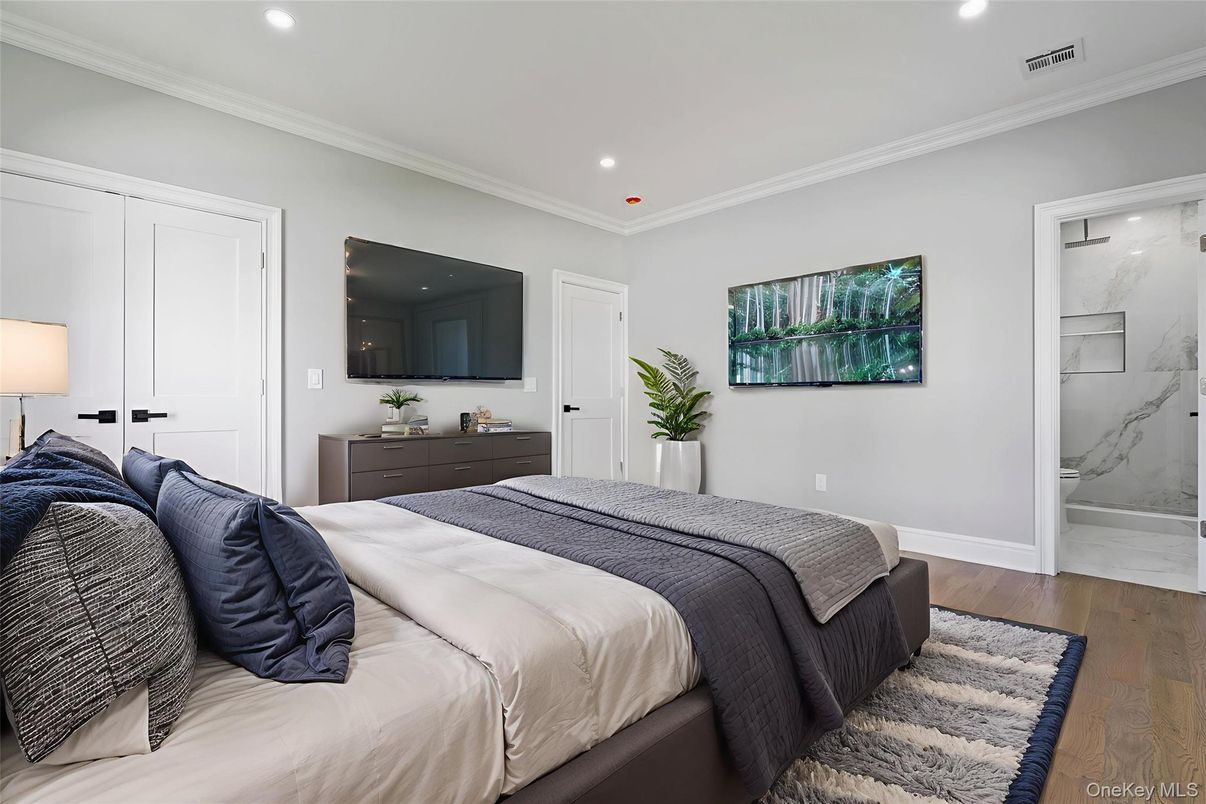 Bedroom, Interior, Marble Walls, Recessed Lighting, Wood Texture Flooring