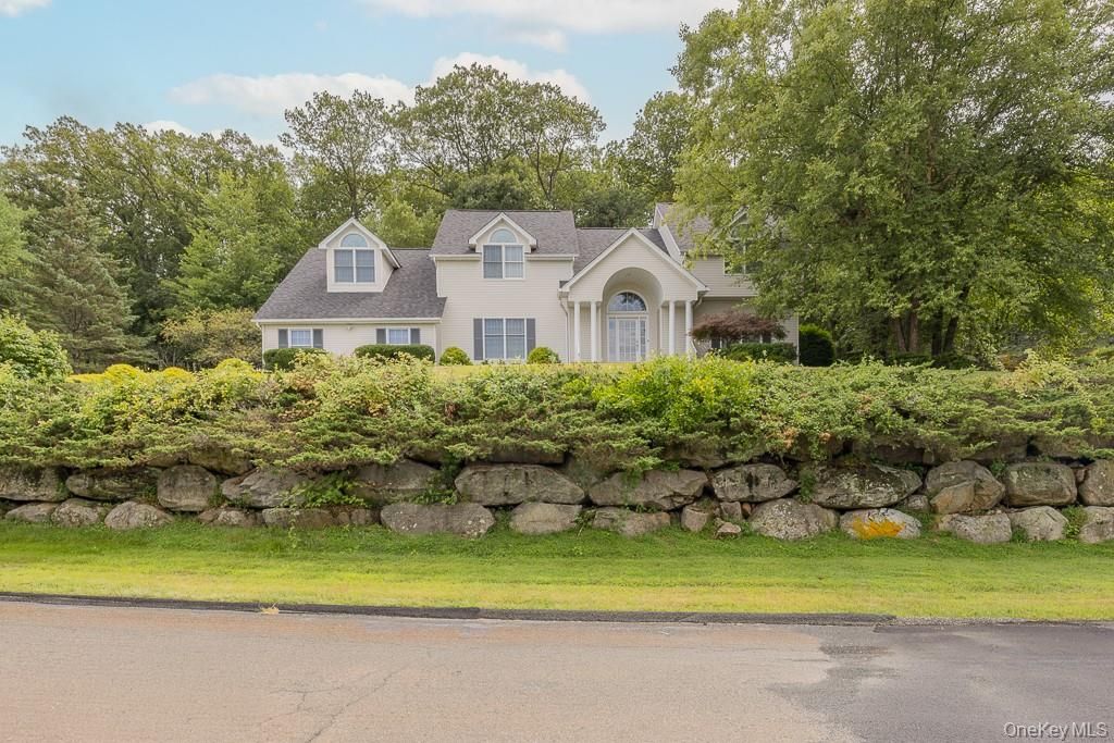 Exterior, Facade, French Provincial