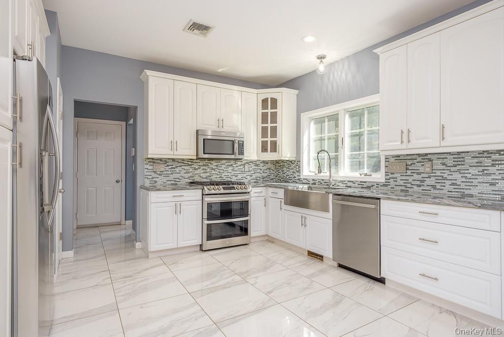 Interior, Kitchen, Marble, Recessed Lighting, Stainless Steel Appliances