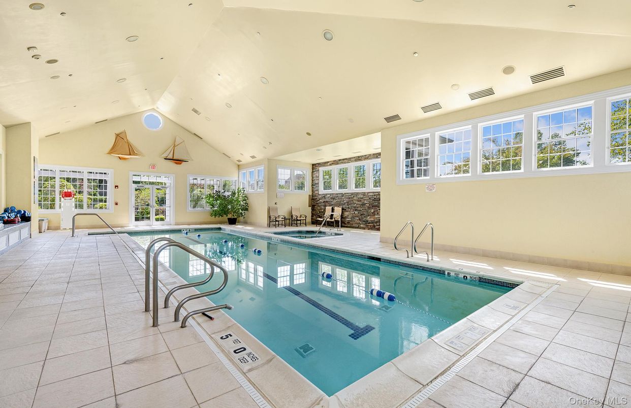 Interior, Pool, Recessed Lighting