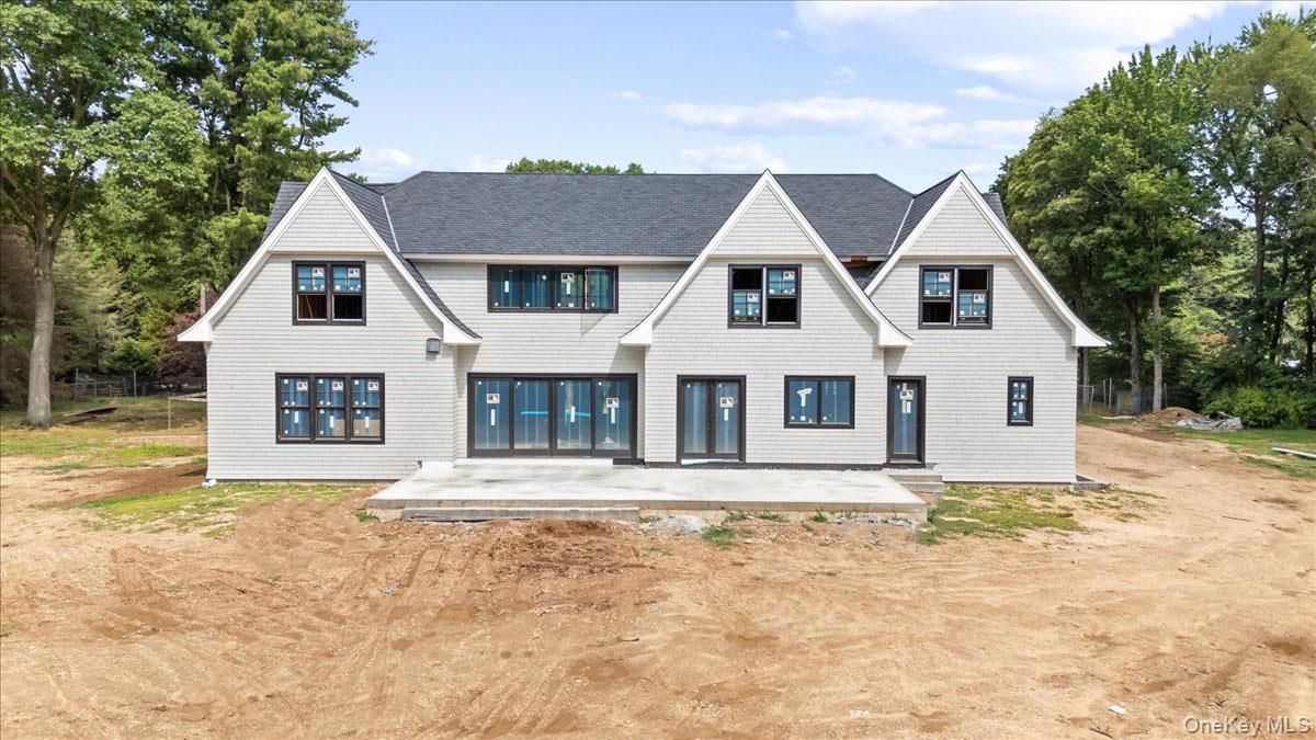 Backyard, Exterior, Facade, Farmhouse
