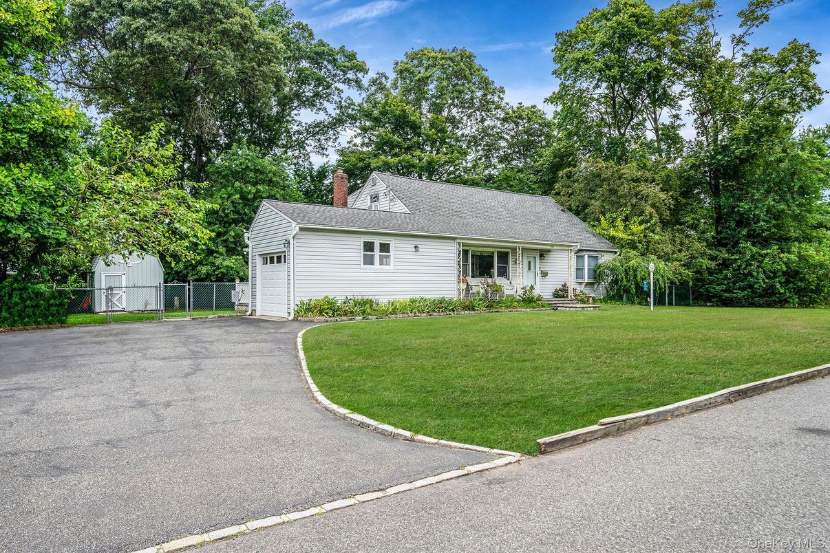 Backyard, Detached Garage, Exterior