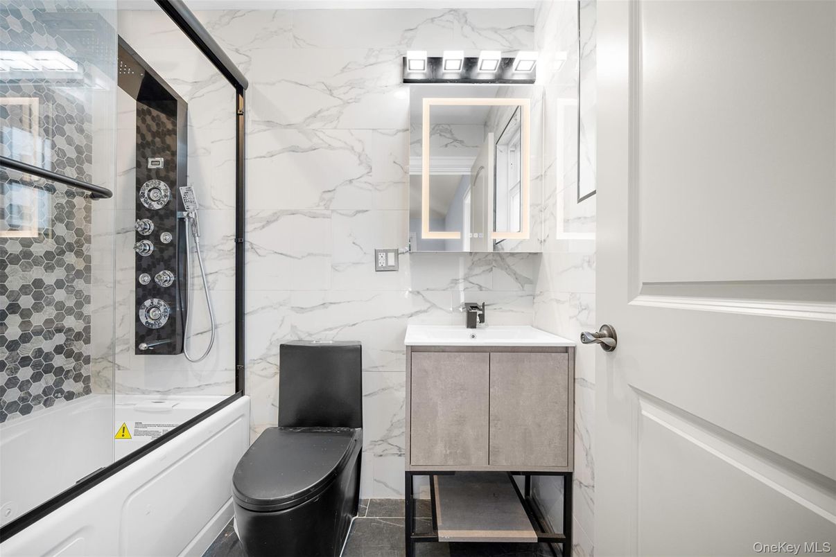 Bathroom, Interior, Marble Walls