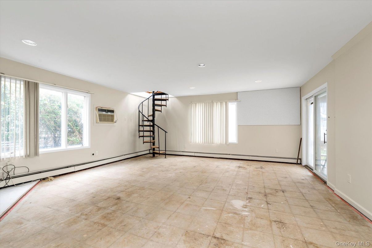 Empty room, Interior, Recessed Lighting