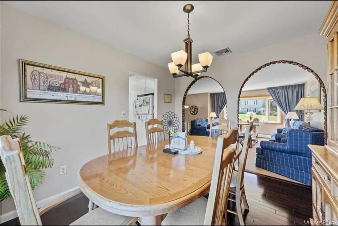Chandelier, Dining room, Interior, Living room, Wood Texture Flooring