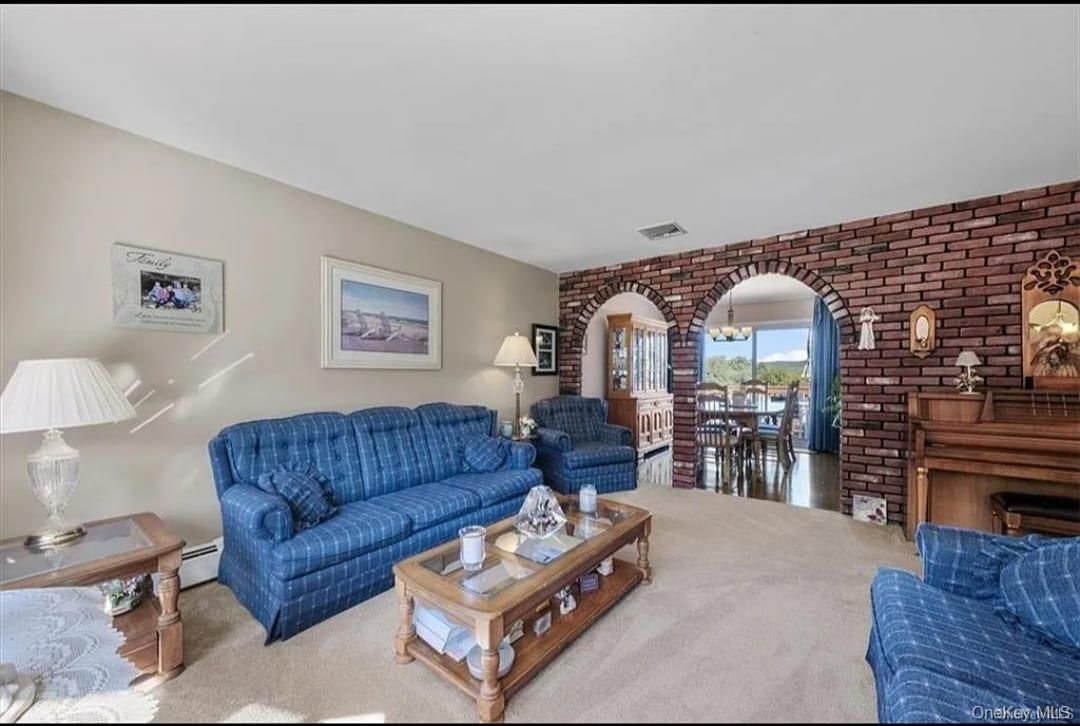 Dining room, Interior, Living room, Piano, Stone Walls