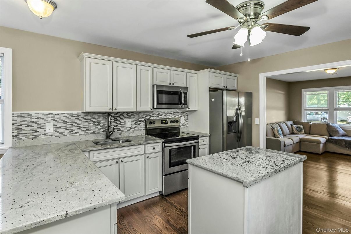 Interior, Kitchen, Living room, Stainless Steel Appliances, Wood Texture Flooring