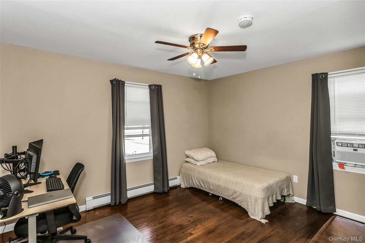 Bedroom, Home Office, Interior, Wood Texture Flooring