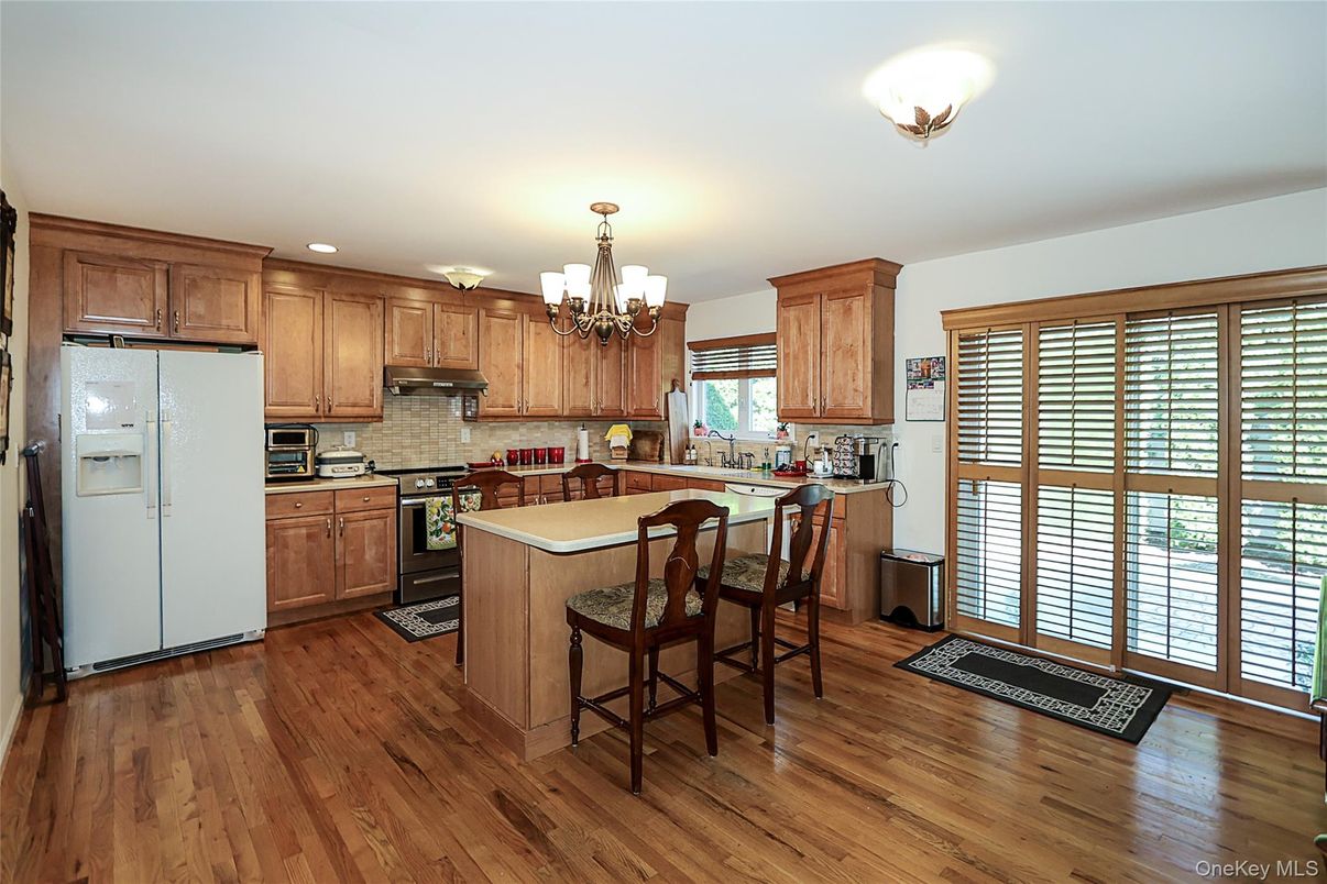 Chandelier, Interior, Kitchen, Recessed Lighting, Wood Texture Flooring
