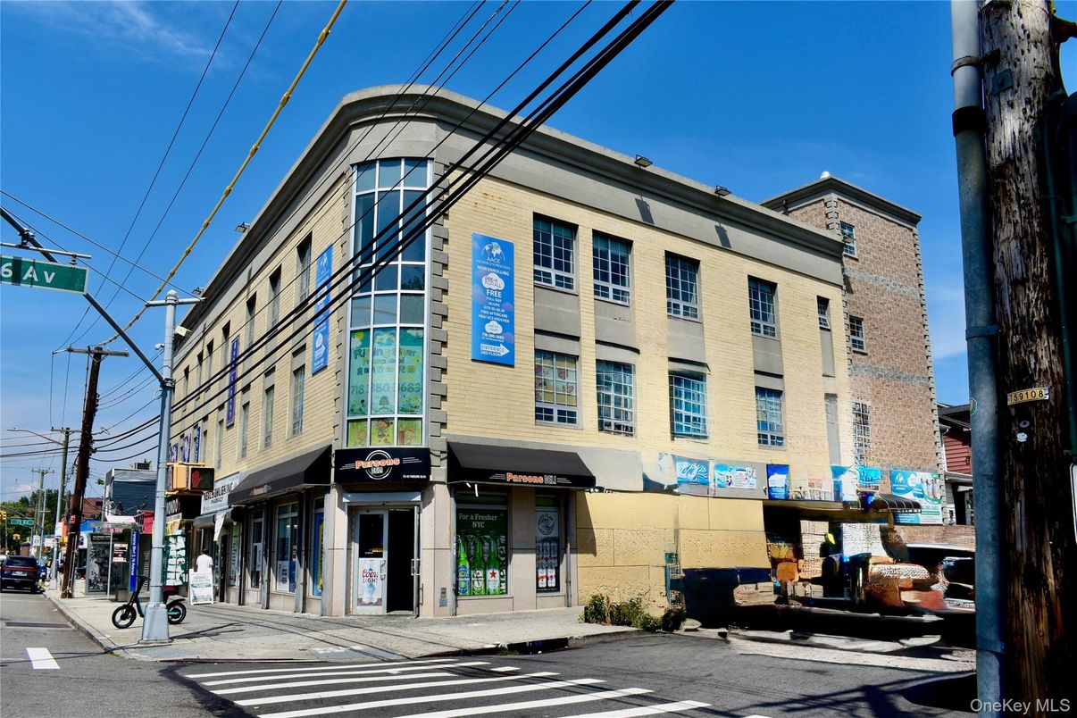 Exterior, Facade, Chicago School