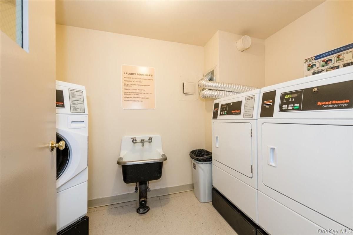 Interior, Washer