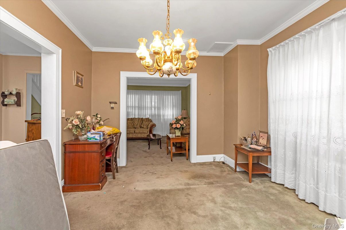 Chandelier, Interior