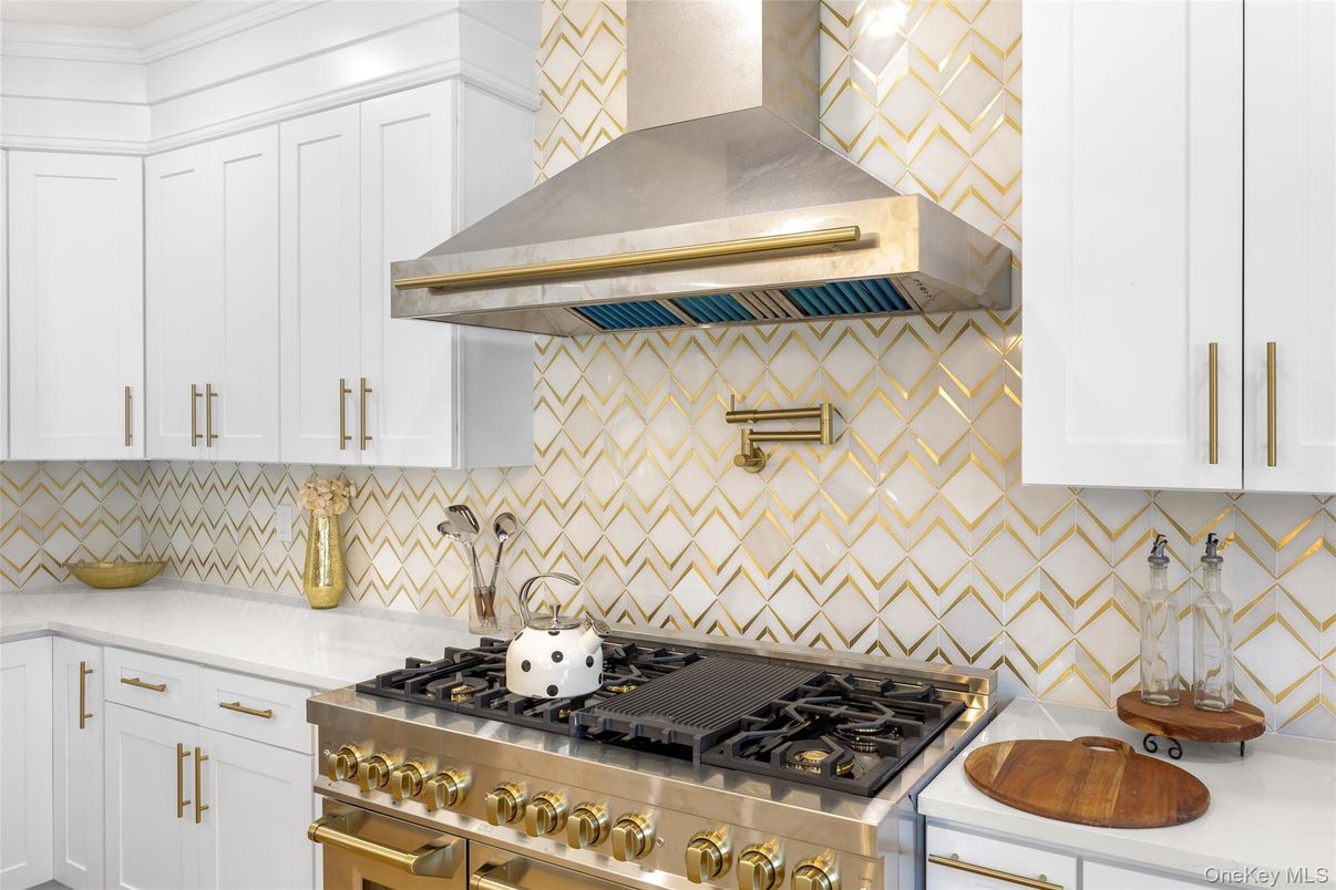 Interior, Kitchen, Stainless Steel Appliances