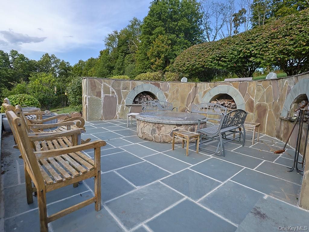 Exterior, Fireplace