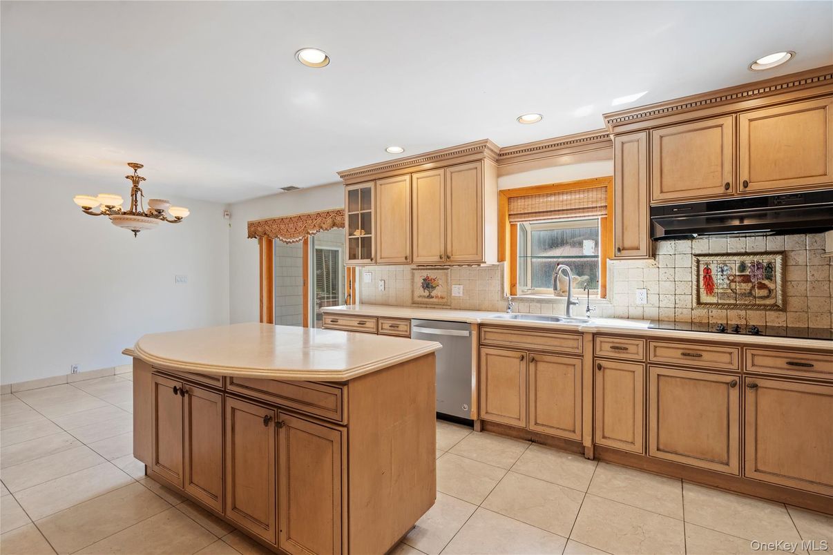 Interior, Kitchen, Recessed Lighting