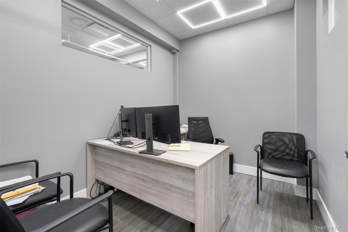 Home Office, Interior, Recessed Lighting, Wood Texture Flooring