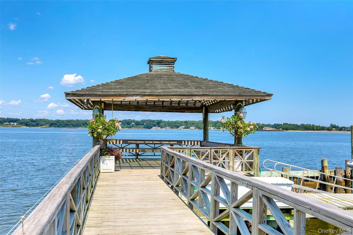 Exterior, Water