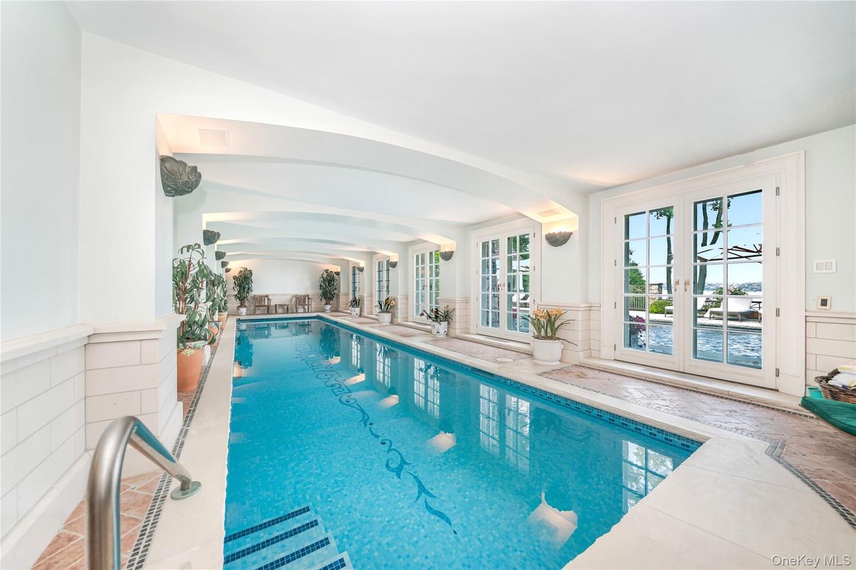 Interior, Pool
