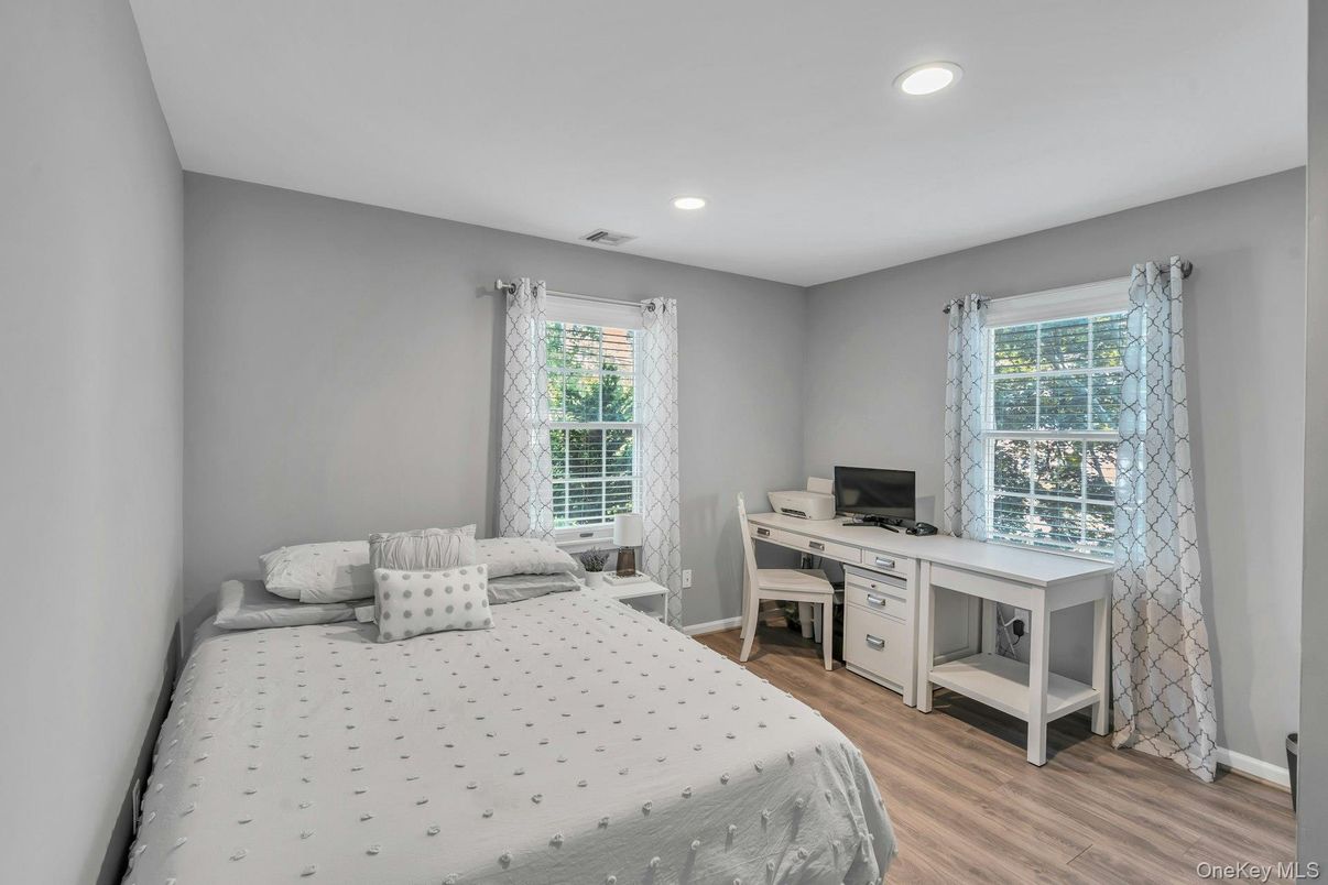 Bedroom, Home Office, Interior, Recessed Lighting, Wood Texture Flooring