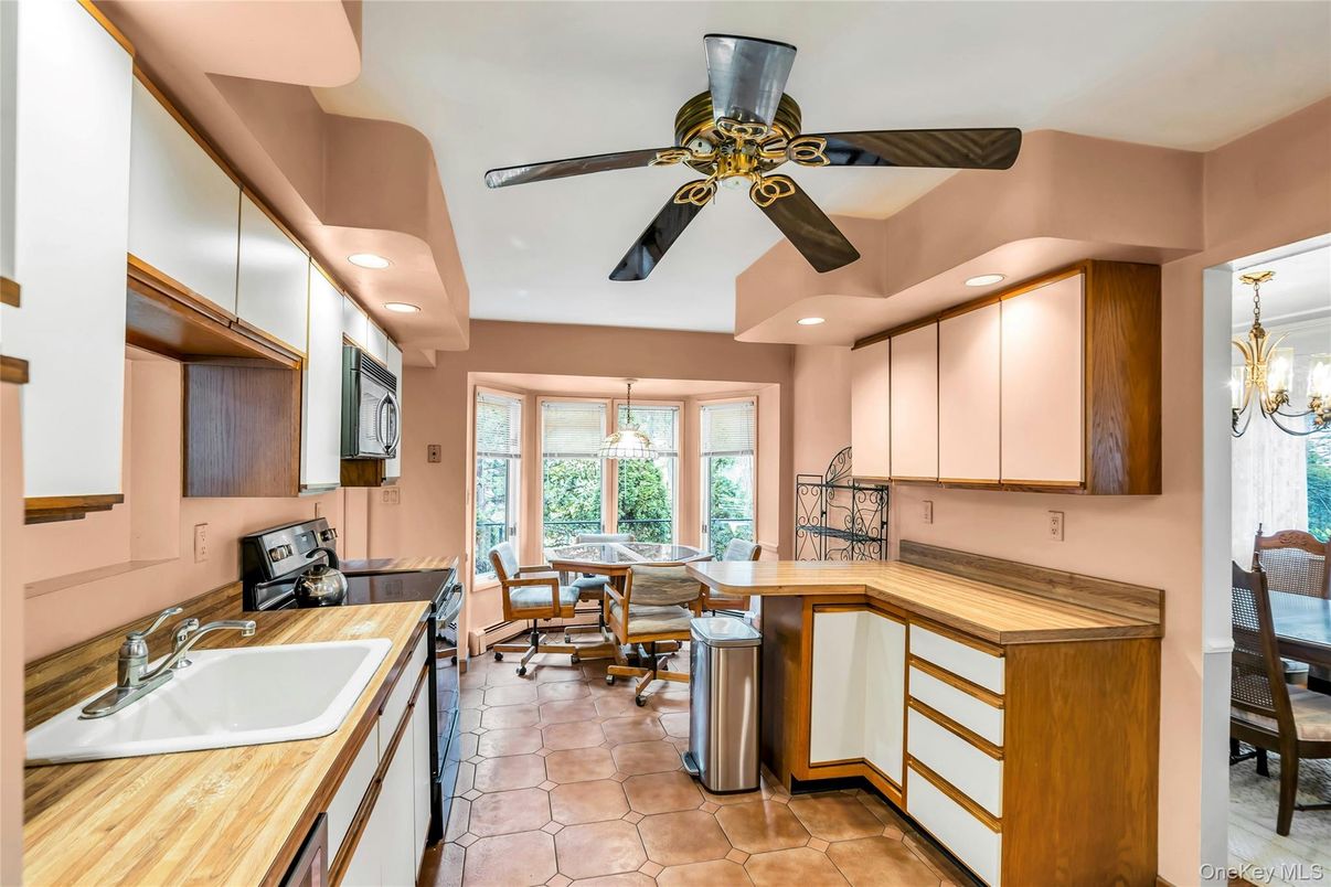 Chandelier, Dining room, Interior, Kitchen, Pendant Lights, Recessed Lighting