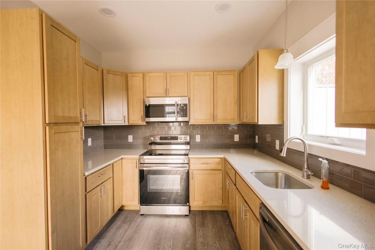 Interior, Kitchen, Pendant Lights, Stainless Steel Appliances, Wood Texture Flooring