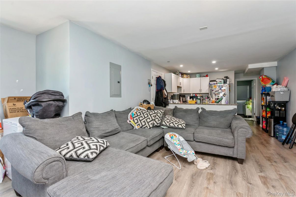 Interior, Kitchen, Living room, Recessed Lighting, Wood Texture Flooring