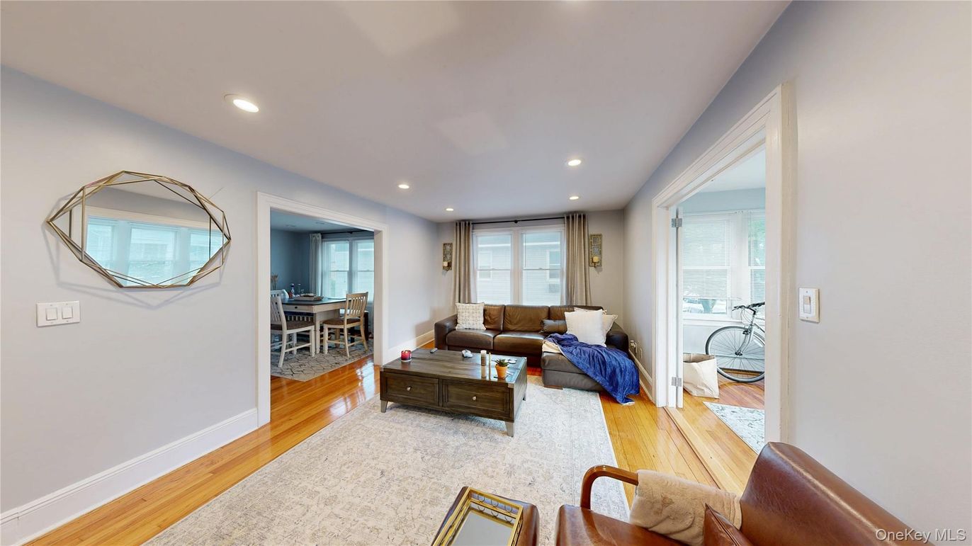 Dining room, Interior, Living room, Recessed Lighting, Wood Texture Flooring