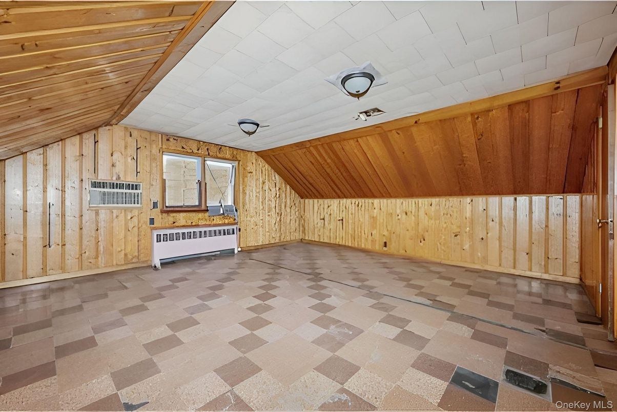 Empty room, Interior, Wooden Ceilings, Wooden Walls