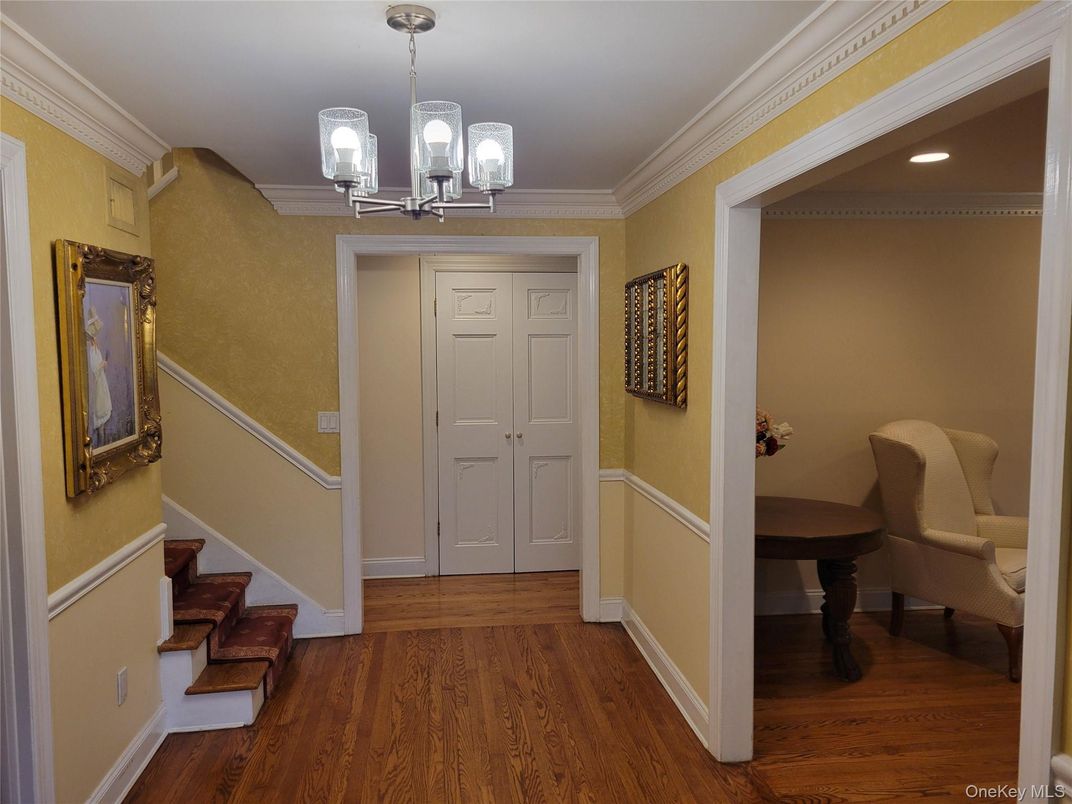 Chandelier, Interior, Recessed Lighting, Wood Texture Flooring