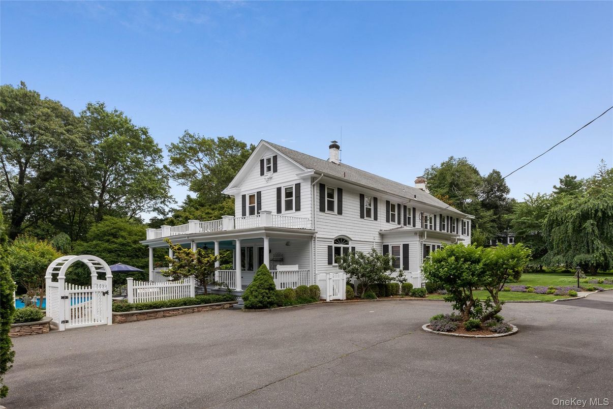 Backyard, Exterior, Facade, Georgian