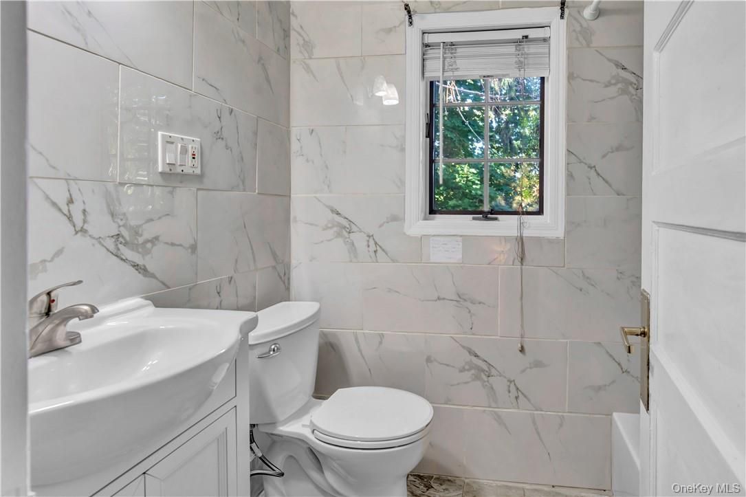 Bathroom, Interior, Marble Walls