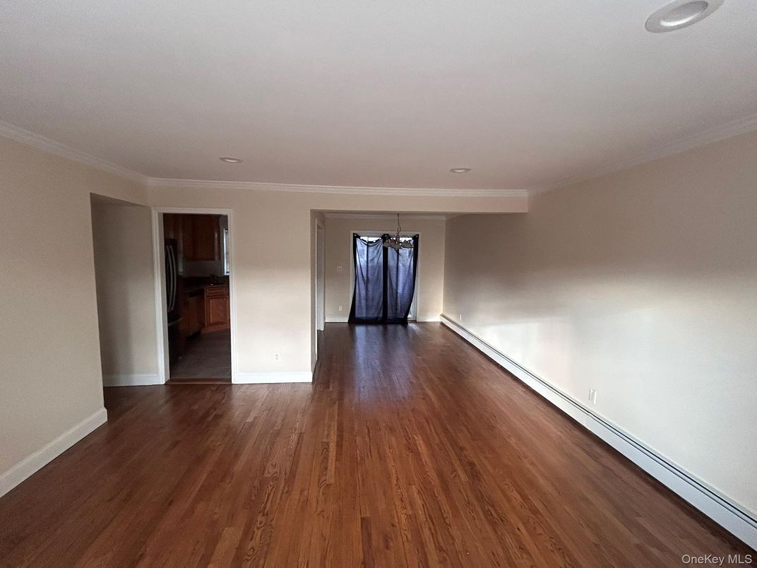 Empty room, Interior, Pendant Lights, Recessed Lighting, Wood Texture Flooring
