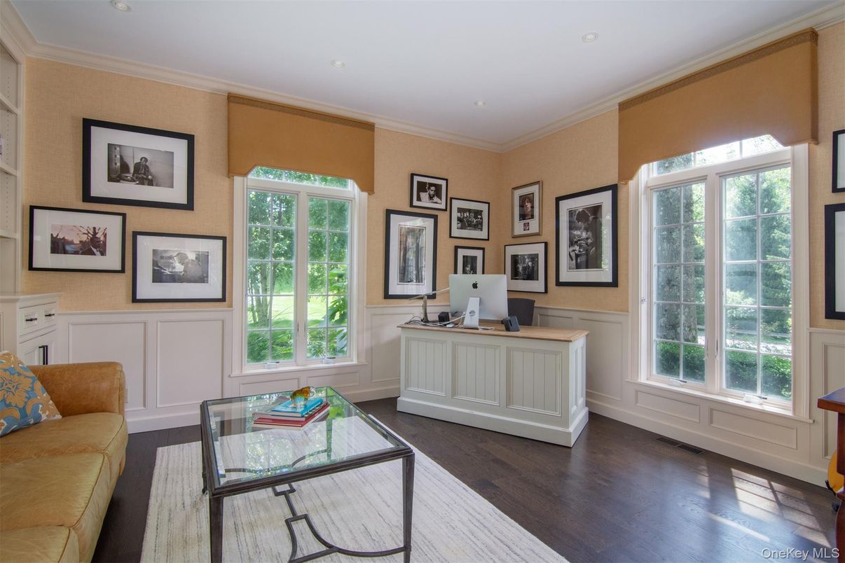 Home Office, Interior, Recessed Lighting, Wood Texture Flooring