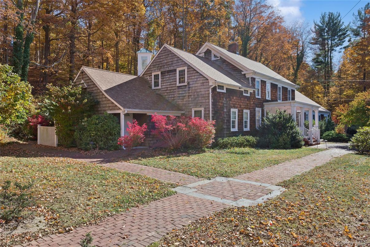 Exterior, Facade, Brick Traditional
