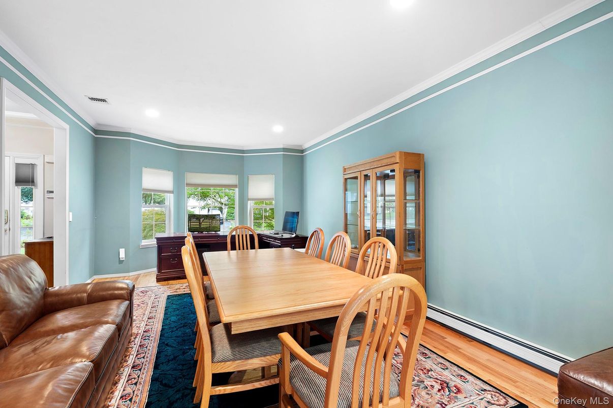 Dining room, Interior, Living room, Recessed Lighting, Wood Texture Flooring