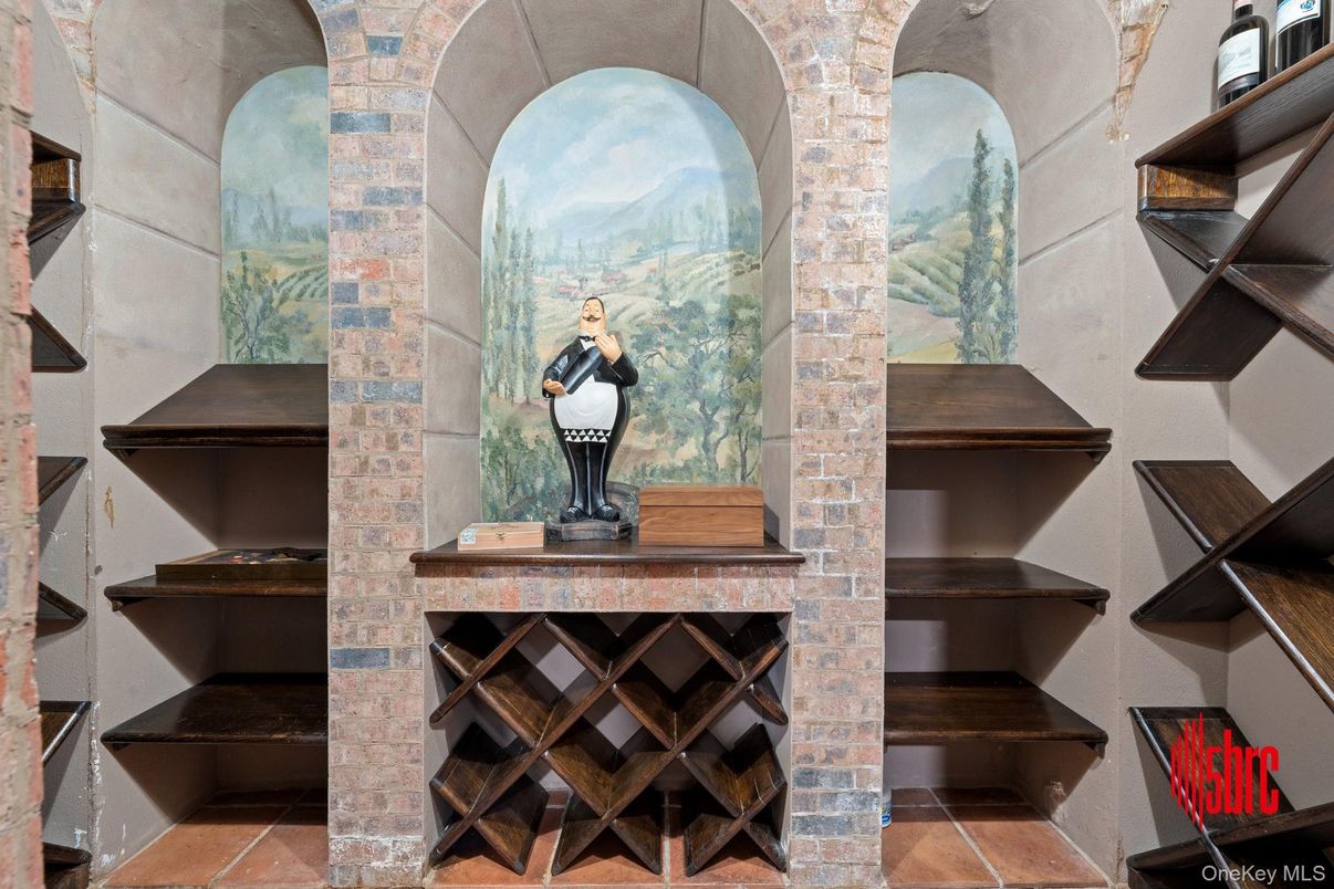 Interior, Wine Storage