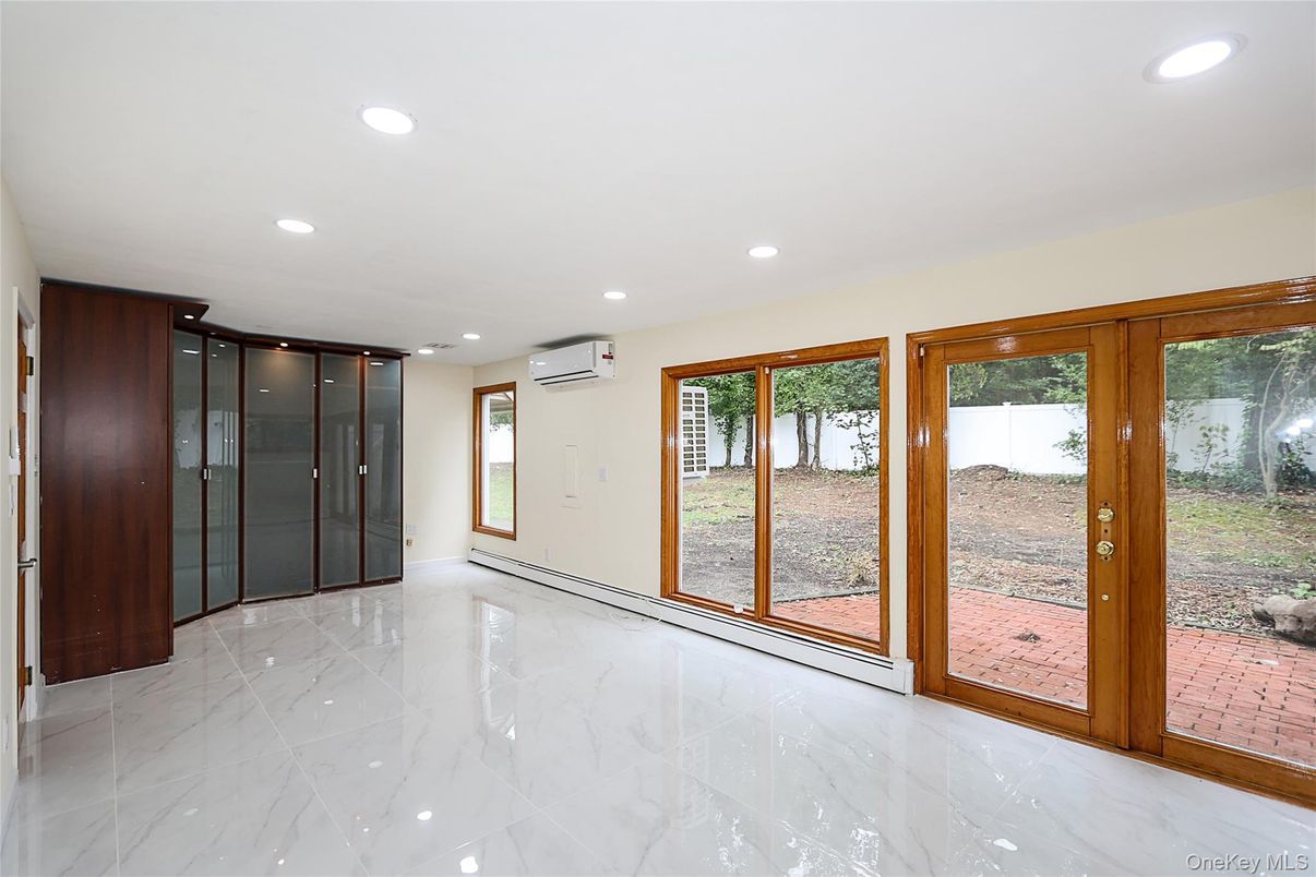 Empty room, Interior, Marble, Recessed Lighting