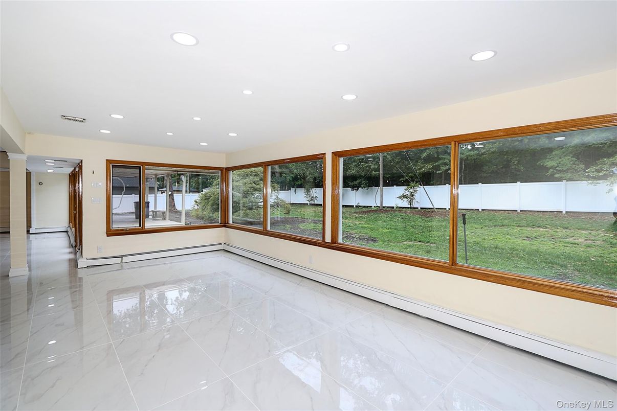 Empty room, Interior, Marble, Recessed Lighting, Water